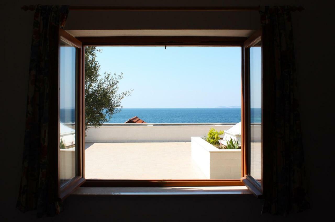 Buntin Apartments Primošten Екстериор снимка