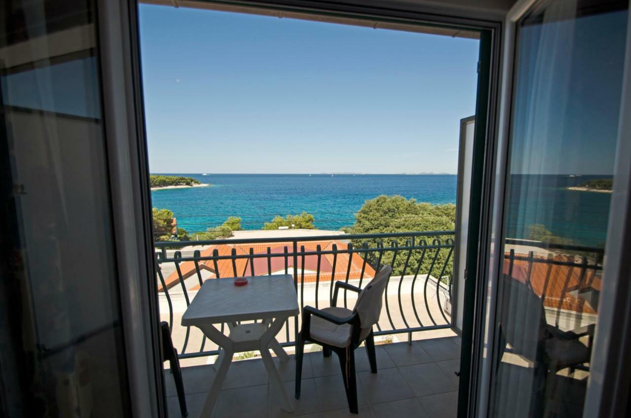 Buntin Apartments Primošten Екстериор снимка