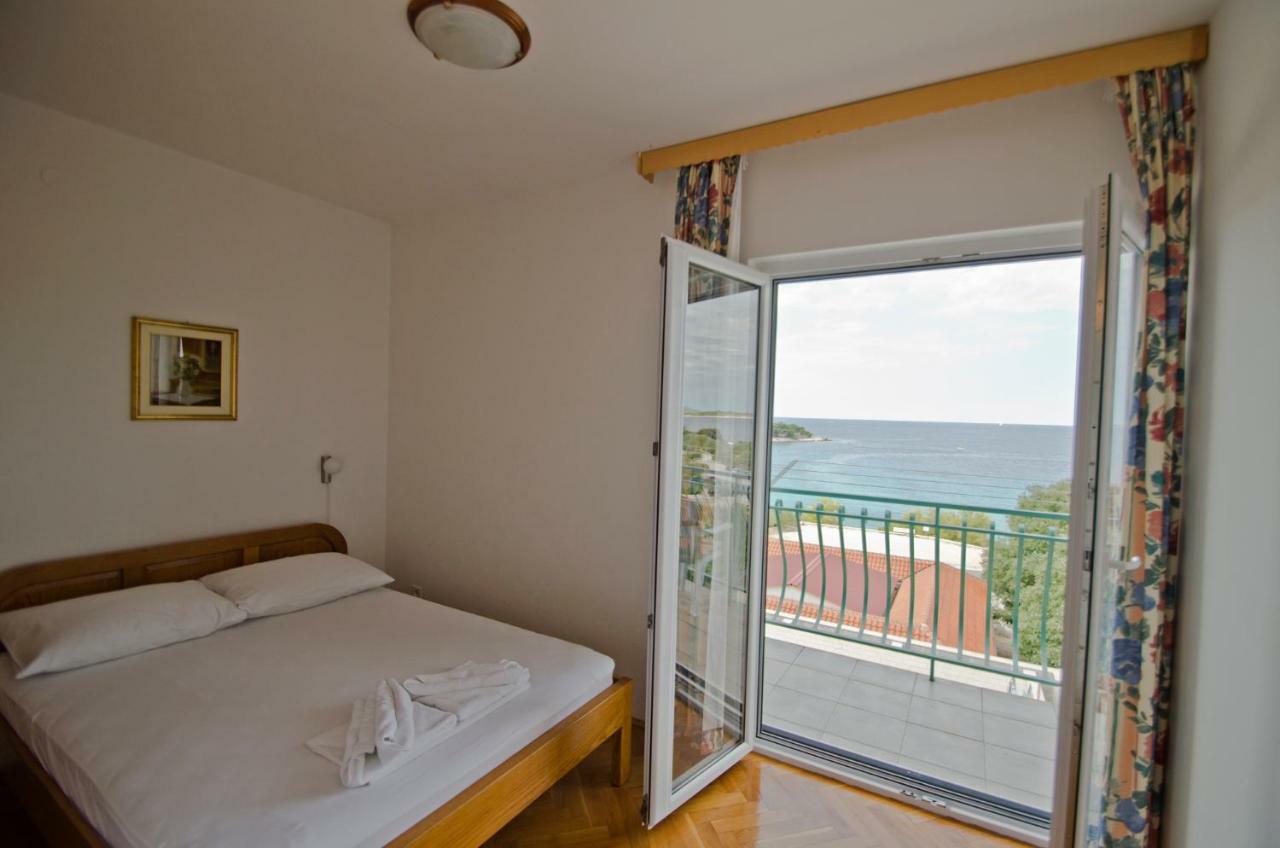 Buntin Apartments Primošten Екстериор снимка