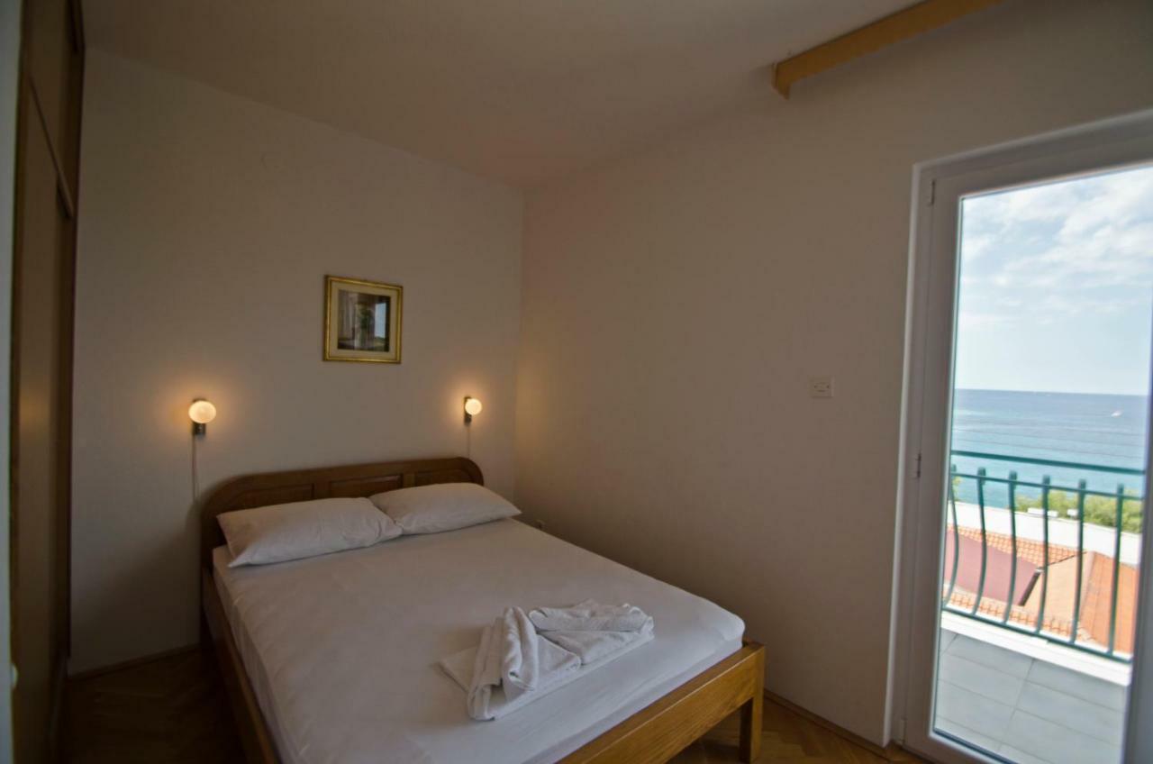 Buntin Apartments Primošten Екстериор снимка